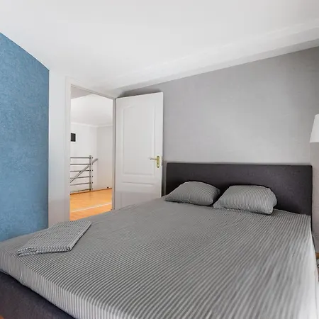 Apartment Deribasivska With Bath Odesa
